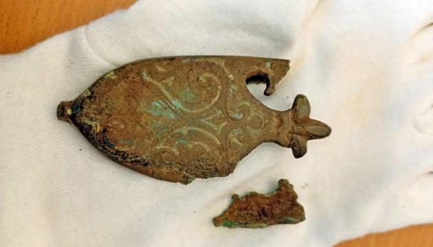 Національний музей історії отримав в дар давній меч, виявлений на території Житомирської області.