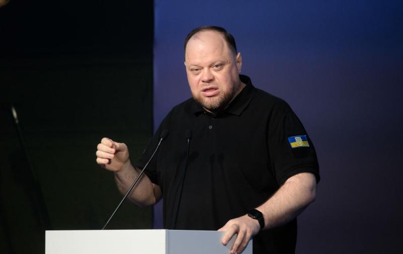 Переглянути календар свят. Стефанчук прокоментував, чи зменшиться час відпочинку для українців.