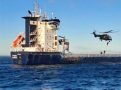 У Фінляндії було опубліковано відеозапис спецоперації, під час якої було захоплено судно, що належить тіньовому флоту Російської Федерації.