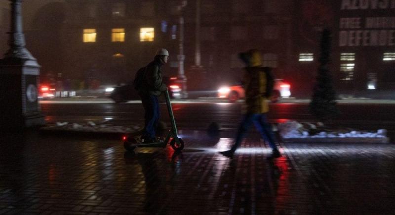 Розклад відключень електроенергії на суботу: коли очікується відсутність світла 10 січня.