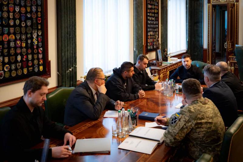 Зеленський дав завдання завершити підготовку документа щодо гарантій безпеки з США.