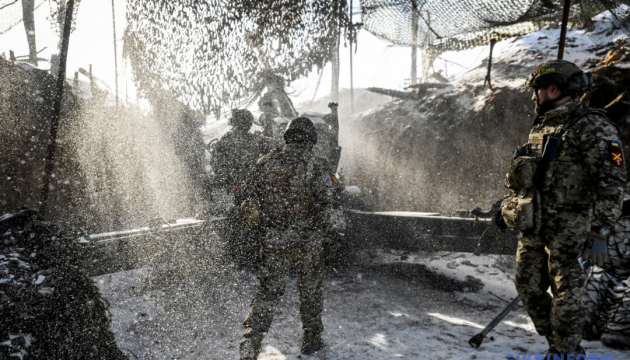 Противник активно здійснює тиск на Покровському напрямку, з початку доби на фронті відбулося 72 зіткнення.