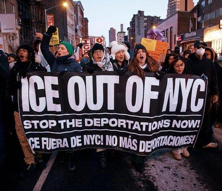 У Сполучених Штатах знову пройшли масштабні акції протесту у відповідь на вбивства, що сталися в Міннесоті.