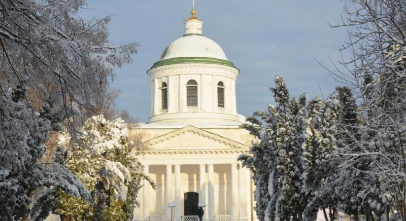 4 лютого: сьогодні відзначається церковне свято, і за народними традиціями рекомендується покласти під подушку певні предмети.