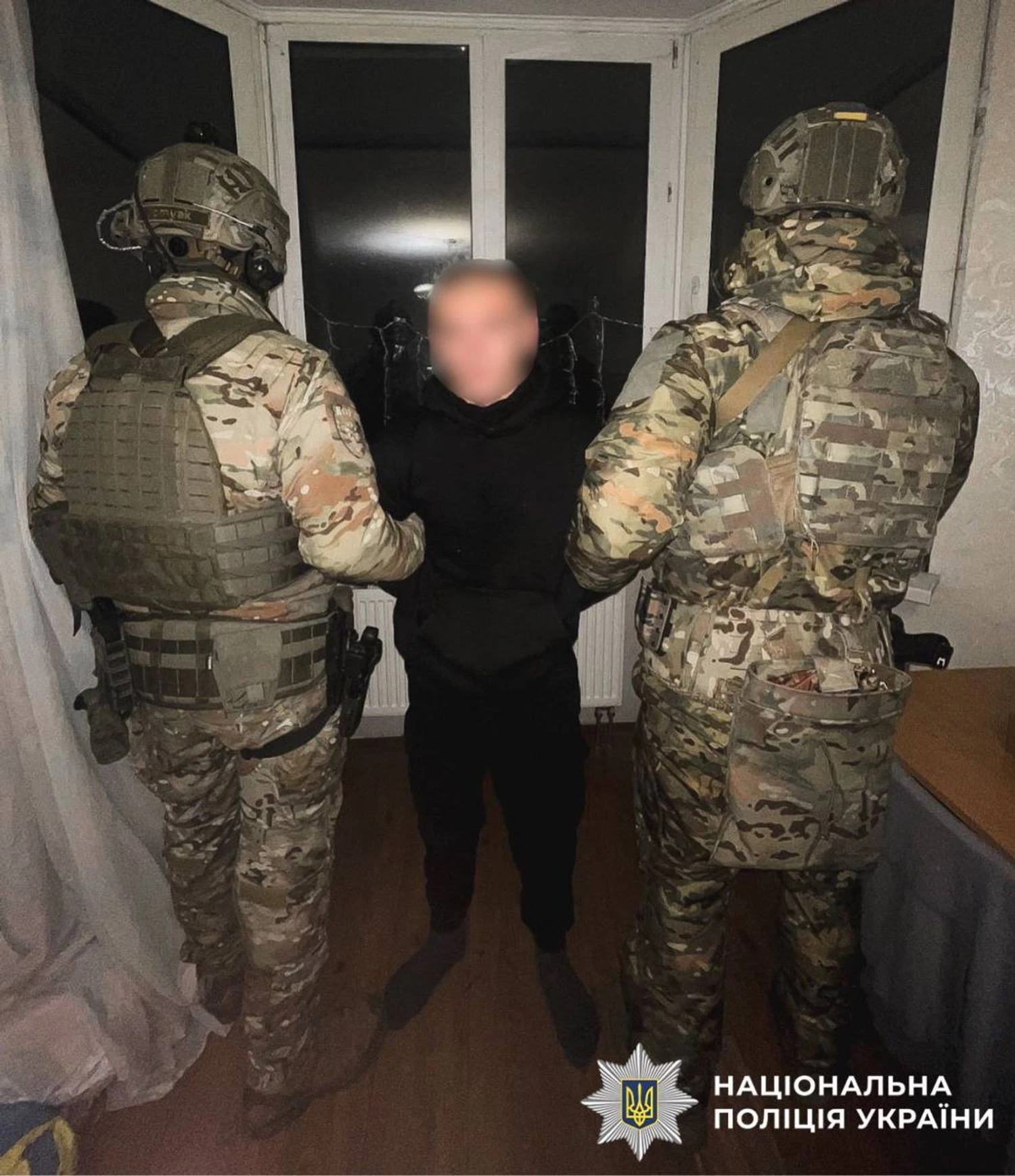 У Київській області 16-річний підліток, перебуваючи в стані алкогольного сп'яніння, наніс ножове поранення своєму знайомому: йому висунуто підозру | УНН