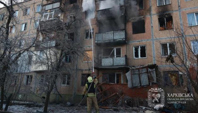 Дрон обрушився на багатоквартирний будинок у Харкові: наразі відомо про п'ятьох постраждалих.