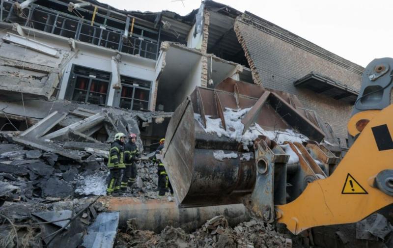 У Києві озвучили незадовільний прогноз стосовно відновлення Дарницької теплоелектроцентралі.