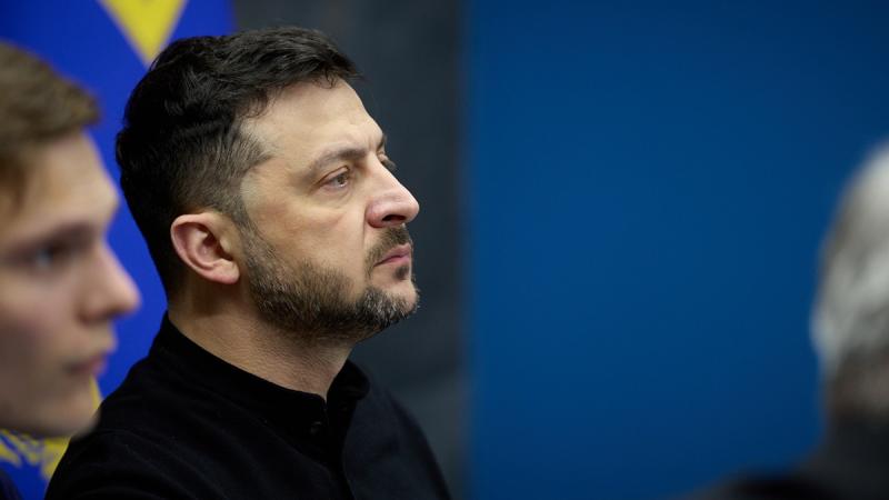 Зеленський зазначив, що Європа досі не запровадила обмеження щодо російської атомної енергетики.