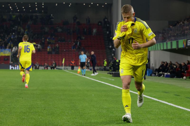 Капітан української збірної Зінченко пропустить залишок сезону.