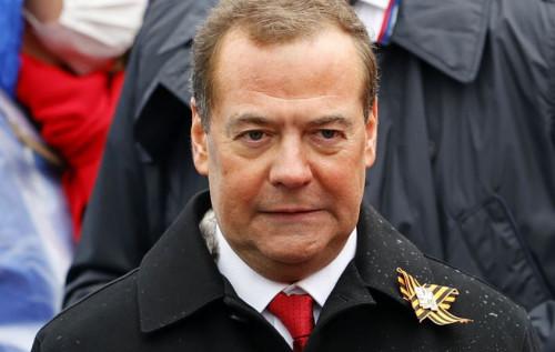 Медведєв розкритикував США за їхні дії в Ірані.