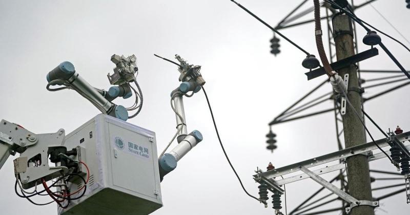 Робот ефективно завершив роботи з ремонту на лінії високої напруги - зображення.