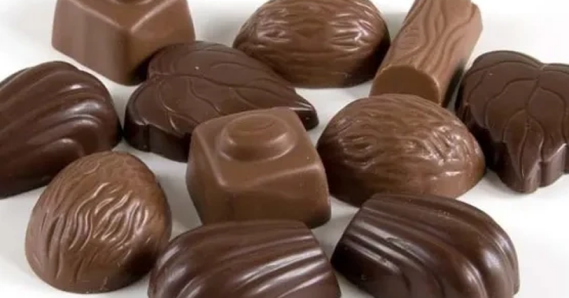 Коли варто подарувати коробку солодощів? -- Delo.ua