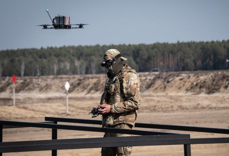 Генеральний штаб повідомляє, що Україна не планує проводити підготовку військових за межами країни.
