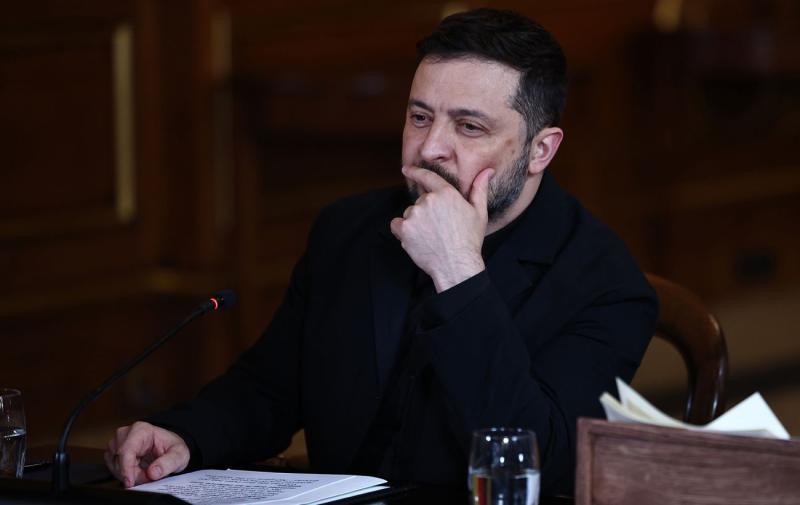 Де окупанти чинять найбільший тиск? Сирський поінформував Зеленського про найбільш напружені ділянки фронту.