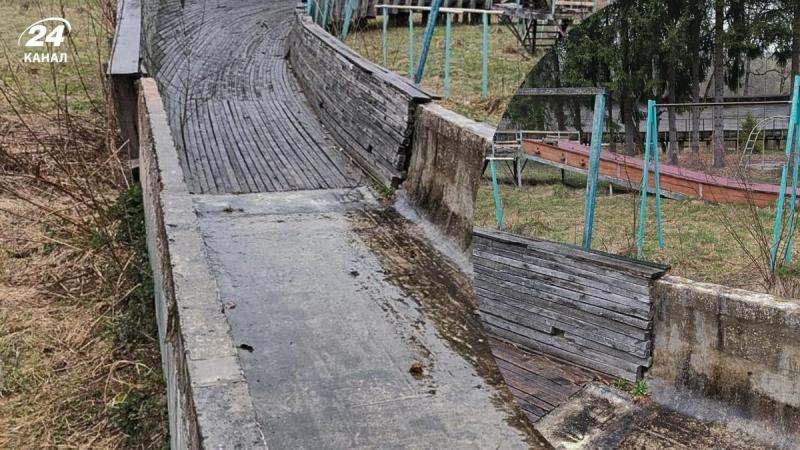 Директору спортивної школи в Кременецькому районі оголосили підозру у зв'язку зі смертю дитини на санній трасі.