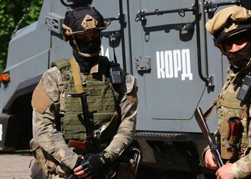 У Києві сталася стрілянина на вулиці, внаслідок якої є численні жертви та постраждалі: подробиці події.