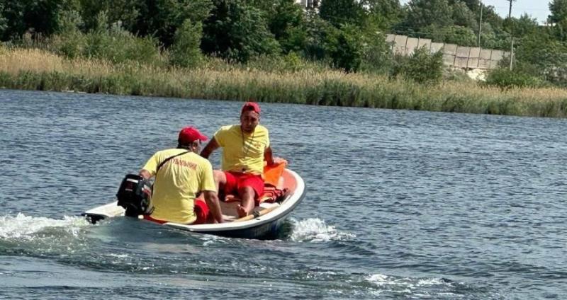 На вулиці мороз, а в Харкові вже готуються до сезону купання.