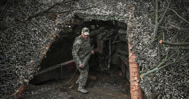 На фронтовій лінії відзначається зниження активності російських військ. Генеральний штаб Збройних сил України повідомляє про близько 50 зіткнень.