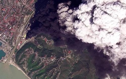 Удари України по російським нафтопереробним заводам та економічні труднощі можуть призвести до внутрішніх неспокоїв у Росії, вважає експерт з політичних питань.