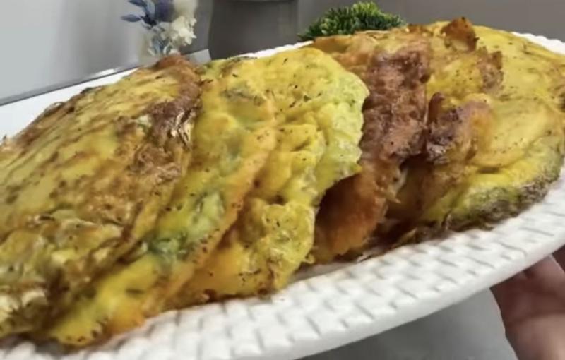 Капустяні відбивні в паніровці: смачно та корисно, справжній весняний делікатес.